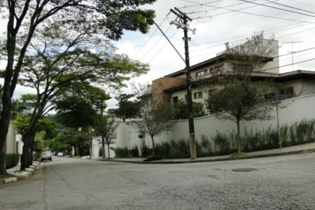 Casa à venda ou para alugar com 4 suítes em Morumbi, São Paulo, SP
