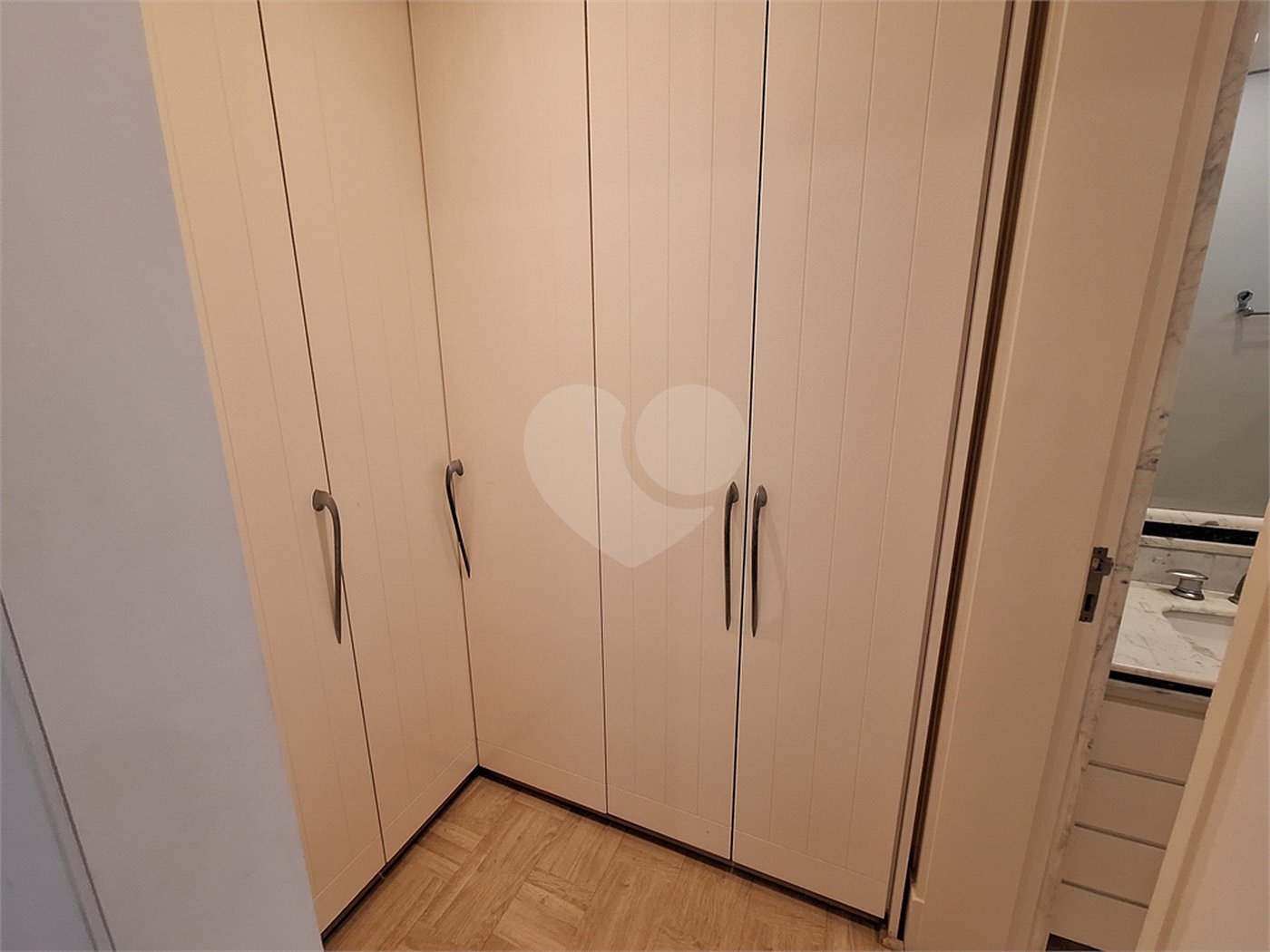 Casa à venda com 4 suítes no condomínio Villagio DI Sopra, São Paulo - SP
