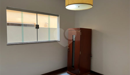 Sobrado à venda com 3 quartos, sendo 1 suíte,  em Chácara Santo Antônio, São Paulo, SP