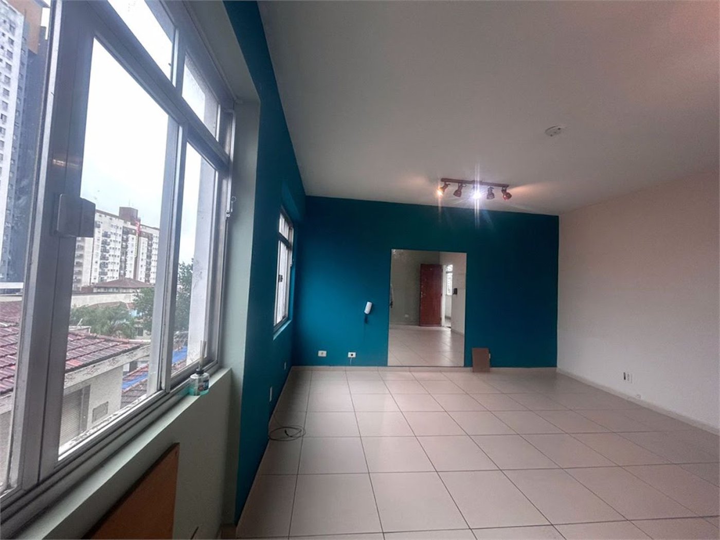 Sala Comercial para locação, Boqueirão, Santos - SA0084.