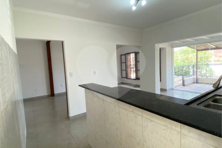 Casa à venda com 3 suítes no Centro, Vinhedo, SP