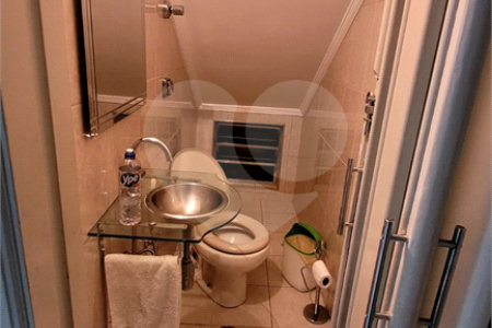 Sobrado à venda com 3 quartos, sendo 1 suíte, em Vila Gustavo, São Paulo, SP