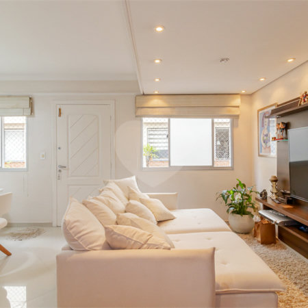 Casa à venda com 3 quartos, sendo 1 suíte, no condomínio Mirante Bello, São Paulo - SP