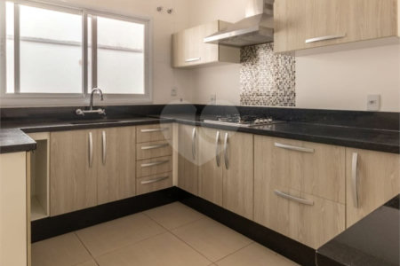 Casa à venda com 3 quartos, sendo 1 suíte, no condomínio Golden Park Residence II, Sorocaba - SP