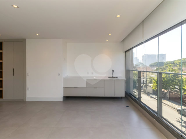 Apartamento à venda com 3 suítes em Campo Belo, São Paulo, SP