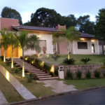 Casa à venda com 3 quartos, sendo 1 suíte, no condomínio Estância Marambaia, Vinhedo - SP