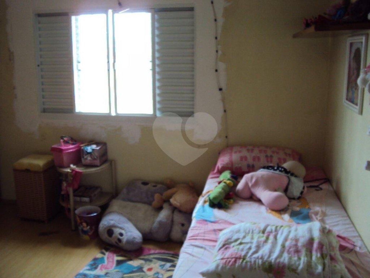 Sobrado à venda com 3 quartos, sendo 1 suíte, em Parque Peruche, São Paulo, SP