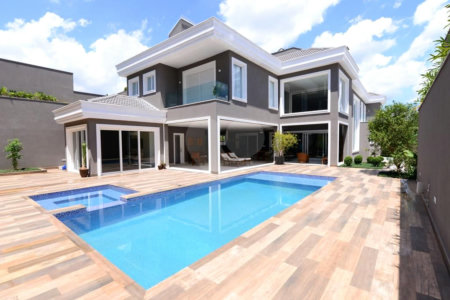 Casa à venda com 5 suítes no condomínio Residencial Tamboré 2, Santana de Parnaíba - SP