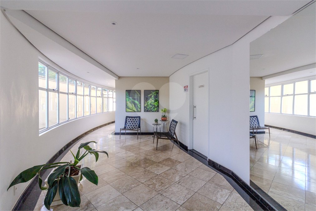Apartamento à venda com 3 suítes em Vila Ipojuca, São Paulo, SP