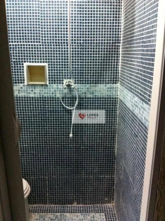 Sobrado à venda com 3 quartos, sendo 1 suíte,  em Jardim das Palmas, São Paulo, SP