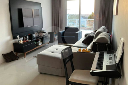 Casa à venda com 3 suítes no condomínio Residencial Rubi, Mogi das Cruzes - SP