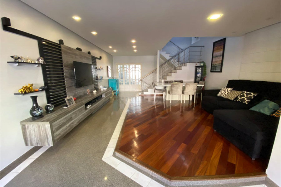Casa à venda com 4 suítes em Tremembé, São Paulo, SP