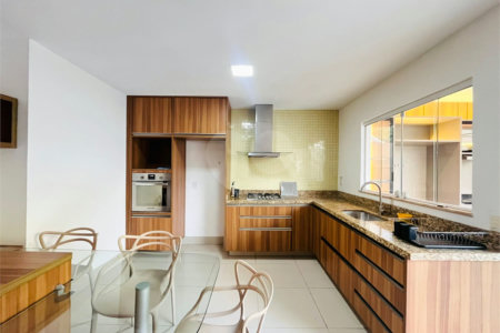 Casa à venda com 3 suítes no condomínio Golden Village., Rio de Janeiro - RJ