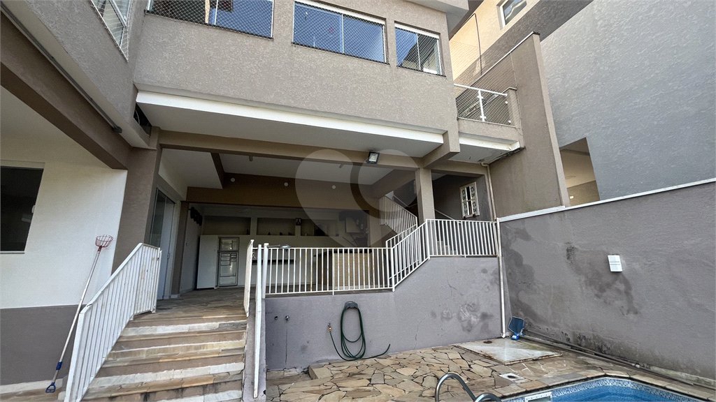 Sobrado à venda com 3 suítes em Jardim Maristela, Atibaia, SP
