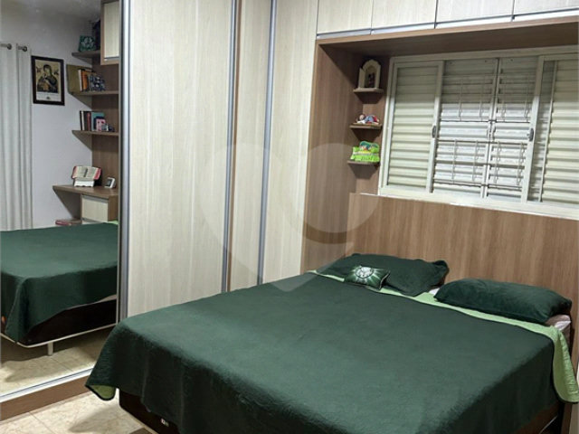 Casa de Vila à venda com 3 quartos, sendo 1 suíte,  em Cardoso (terra Preta), Mairiporã, SP