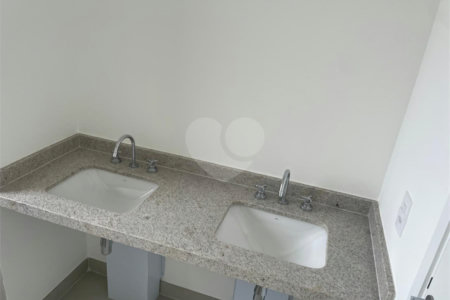Apartamento à venda com 3 suítes em Alto da Boa Vista, São Paulo, SP