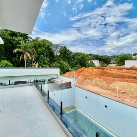 Casa à venda com 3 quartos, sendo 3 suítes, no condomínio Vila Giardino, Jundiaí - SP