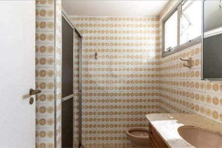 Este elegante apartamento em Higienópolis oferece 224m² de área muito bem distribuída, perfeito para quem valoriza conforto