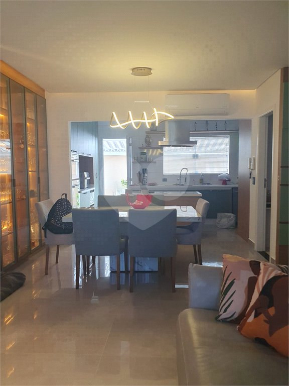 Casa à venda com 4 quartos, sendo 2 suítes, em Vila Guilherme, São Paulo, SP