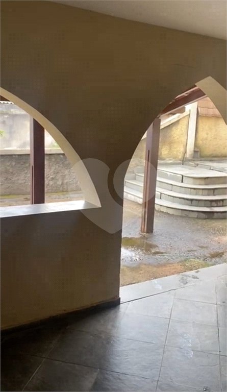 Sobrado à venda com 3 suítes em Barreiro, Mairiporã, SP