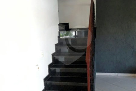 Sobrado à venda com 4 quartos, sendo 1 suíte,  em Residencial Monte Verde, Indaiatuba, SP