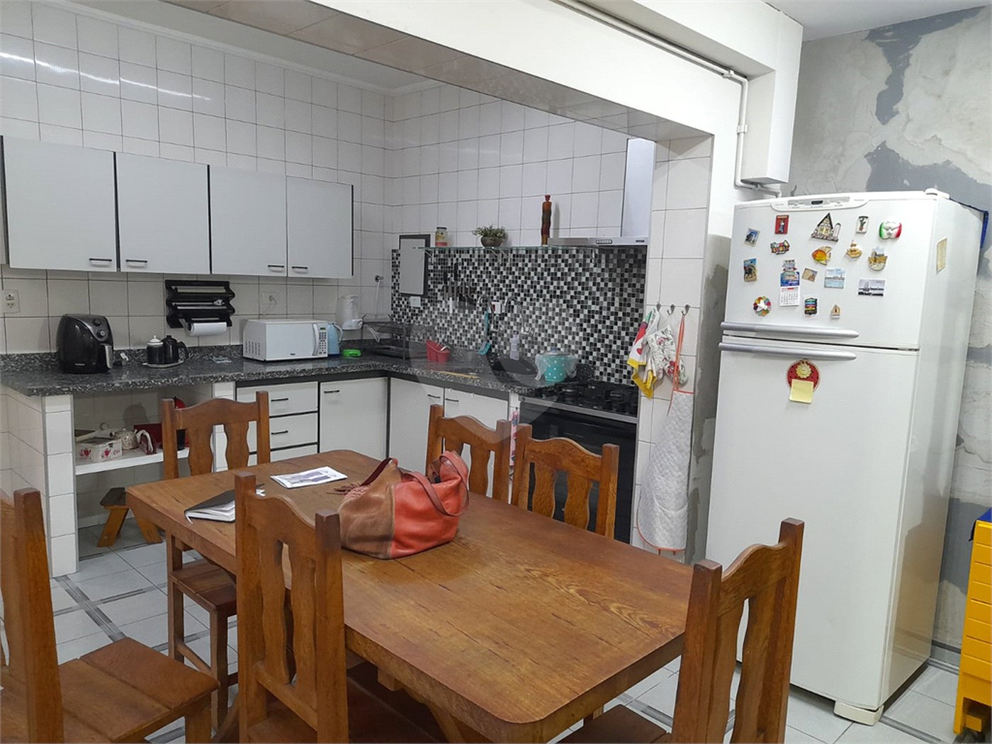 Sobrado à venda com 3 quartos, sendo 1 suíte, em Jardim Caravelas, São Paulo, SP