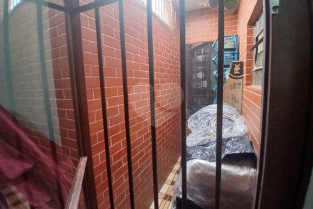 Casa Térrea à venda com 4 quartos, sendo 1 suíte,  em Vila Nova Mazzei, São Paulo, SP
