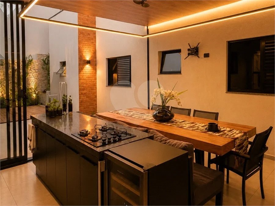 Casa à venda com 3 quartos, sendo 1 suíte, no condomínio Sun Lake, Sorocaba - SP