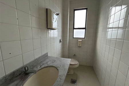 Sala Comercial à Venda no Gonzaga – Avenida Ana Costa – Santos/Sp