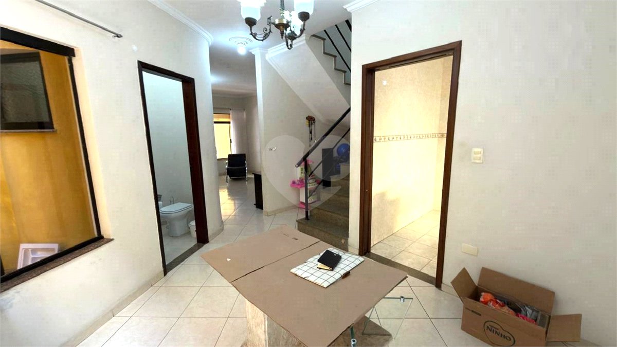 Sobrado à venda com 3 quartos, sendo 1 suíte, em Vila Darli, São Paulo, SP