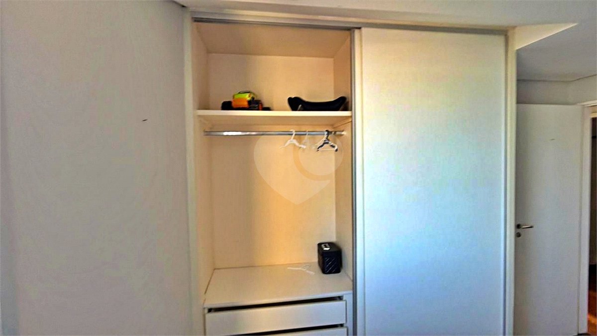 Apartamento à venda com 3 quartos, sendo 1 suíte, em Santo Amaro, São Paulo, SP