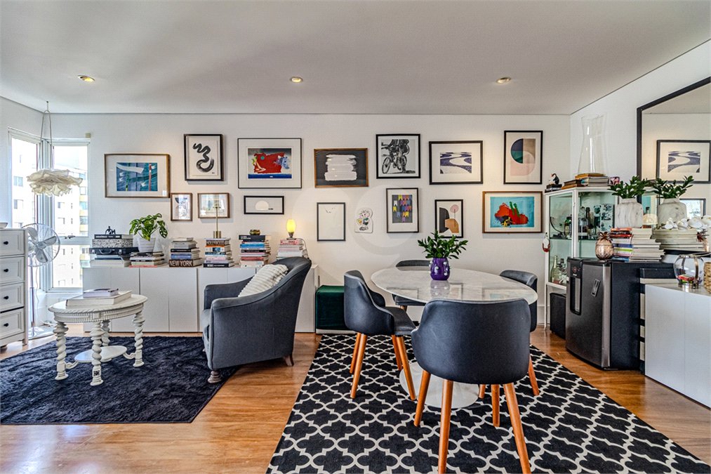 Apartamento à venda com 3 suítes em Vila Madalena, São Paulo, SP