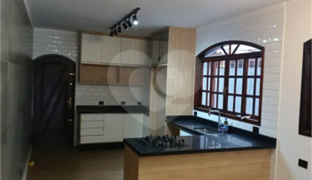Sobrado à venda com 3 quartos, sendo 1 suíte, em Jardim Santa Mônica, São Paulo, SP