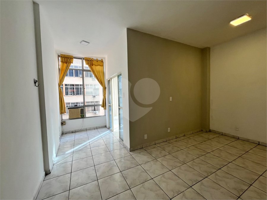 Apartamento à venda ou para alugar com 1 suíte no Centro, Rio de Janeiro, RJ