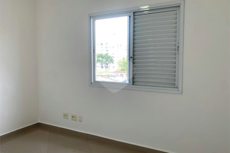 Sobrado à venda com 4 quartos, sendo 1 suíte, em Vila Campo Grande, São Paulo, SP