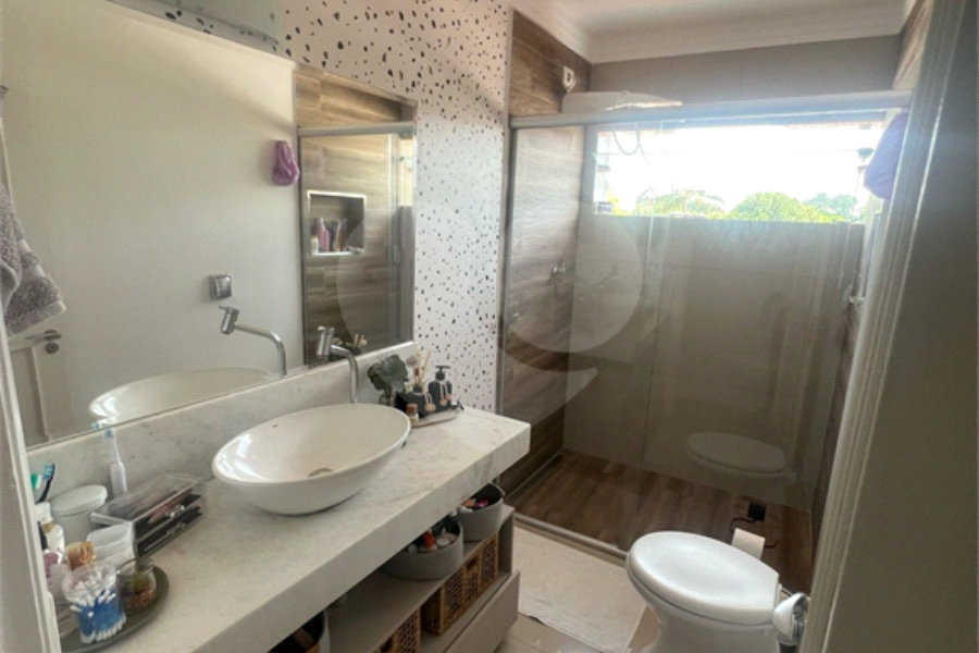 Sobrado à venda com 3 quartos, sendo 1 suíte,  em Vila Irmãos Arnoni, São Paulo, SP