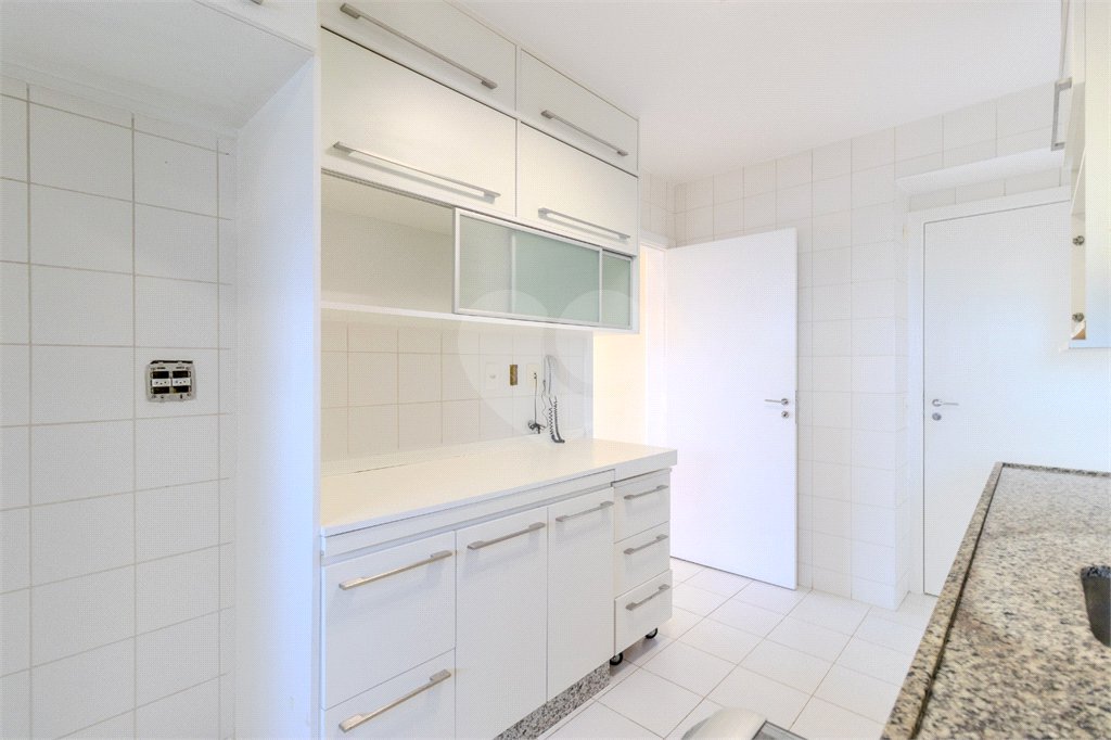Apartamento à venda com 4 quartos, sendo 2 suítes, em Jardim Marajoara, São Paulo, SP