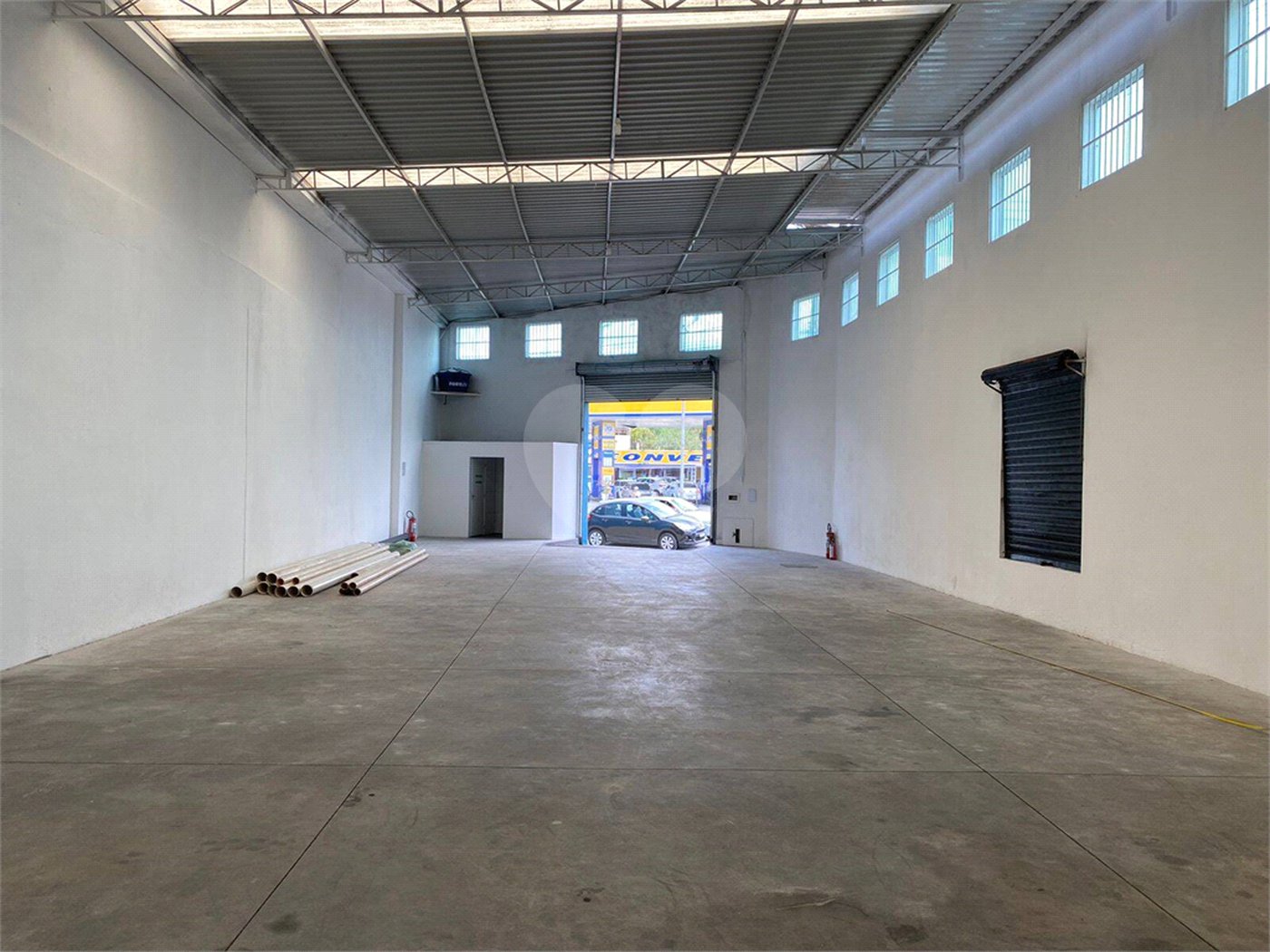 Salão para alugar em Vila das Acácias, Poá, SP