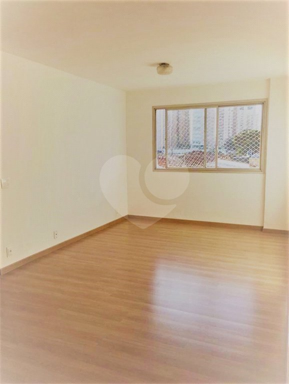 Apartamento à venda com 3 quartos, sendo 1 suíte, em Vila Mariana, São Paulo, SP