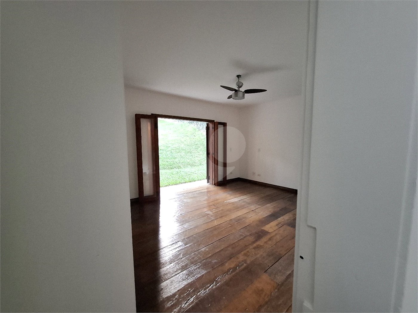 Casa Térrea à venda com 2 suítes em Serra da Cantareira, Mairiporã, SP
