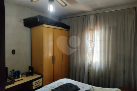 Casa à venda com 4 quartos em Vila Constança, São Paulo, SP