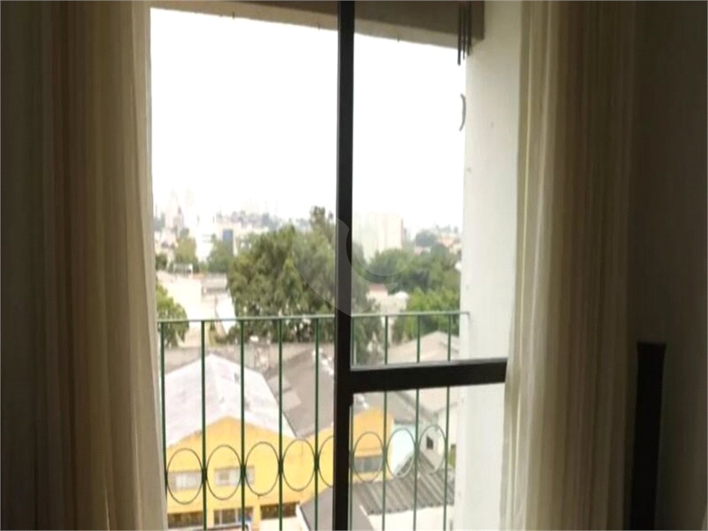 Apartamento à venda com 2 quartos em Vila Liviero, São Paulo, SP