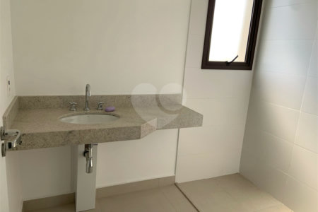 Apartamento à venda com 3 suítes em Bela Aliança, São Paulo, SP