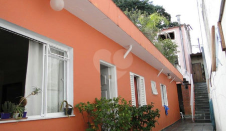 Casa Térrea à venda com 3 quartos, sendo 1 suíte, em Parque Peruche, São Paulo, SP