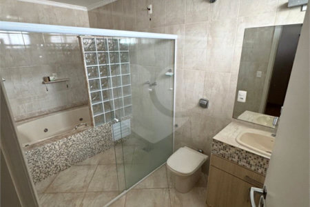 Casa à venda com 4 quartos, sendo 1 suíte, em Jardim das Samambaias, Jundiaí, SP