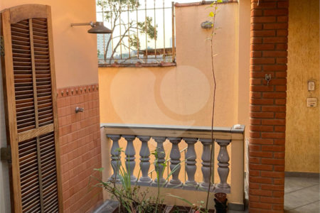 Sobrado à venda com 3 quartos, sendo 1 suíte, em Chora Menino, São Paulo, SP