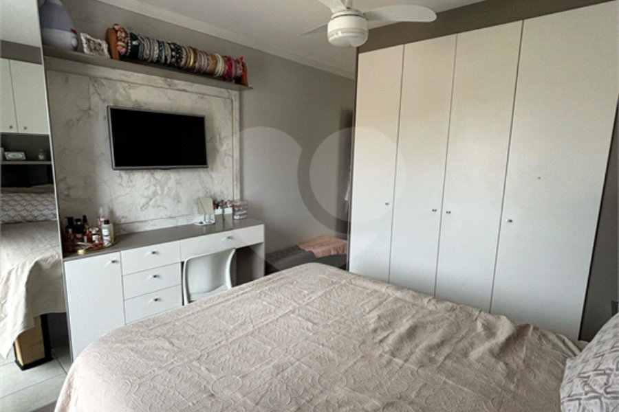 Sobrado à venda com 3 quartos, sendo 1 suíte,  em Tremembé, São Paulo, SP