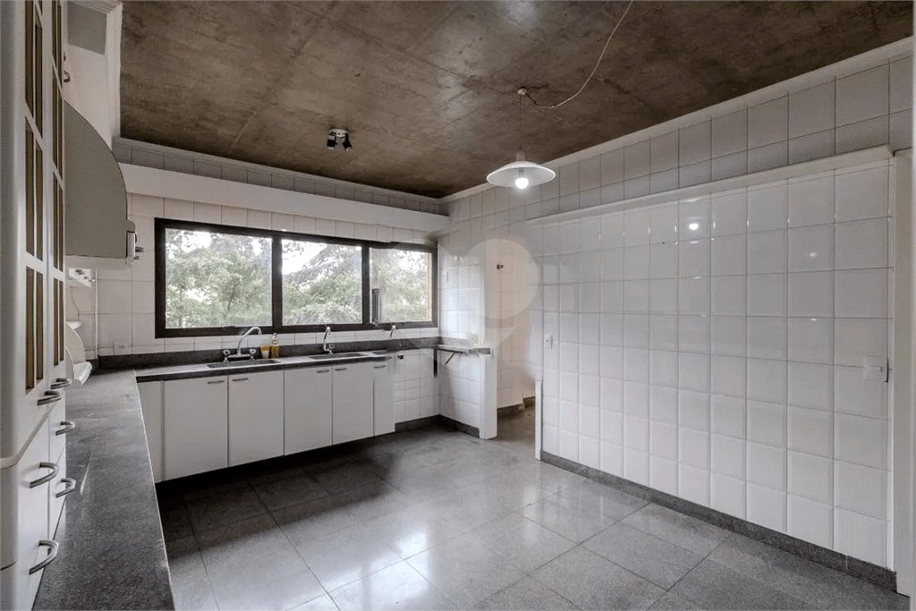 Apartamento à venda com 4 quartos, sendo 2 suítes, em Paraíso do Morumbi, São Paulo, SP
