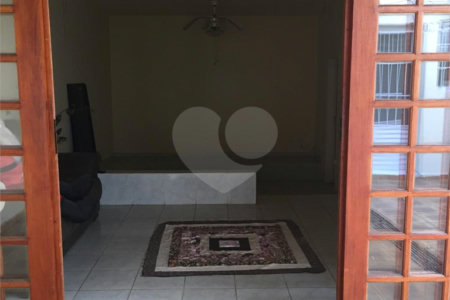 Sobrado à venda com 3 quartos, sendo 1 suíte, em Vila Mariana, São Paulo, SP