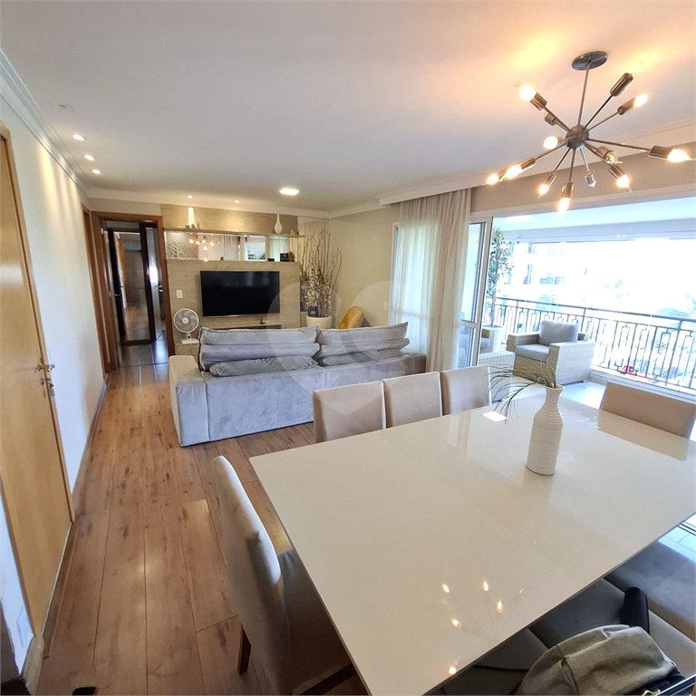 Apartamento à venda com 3 suítes em Jardim Marajoara, São Paulo, SP